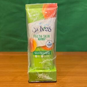 St. Ives Fresh Skin Apricot Scrub - 3pk